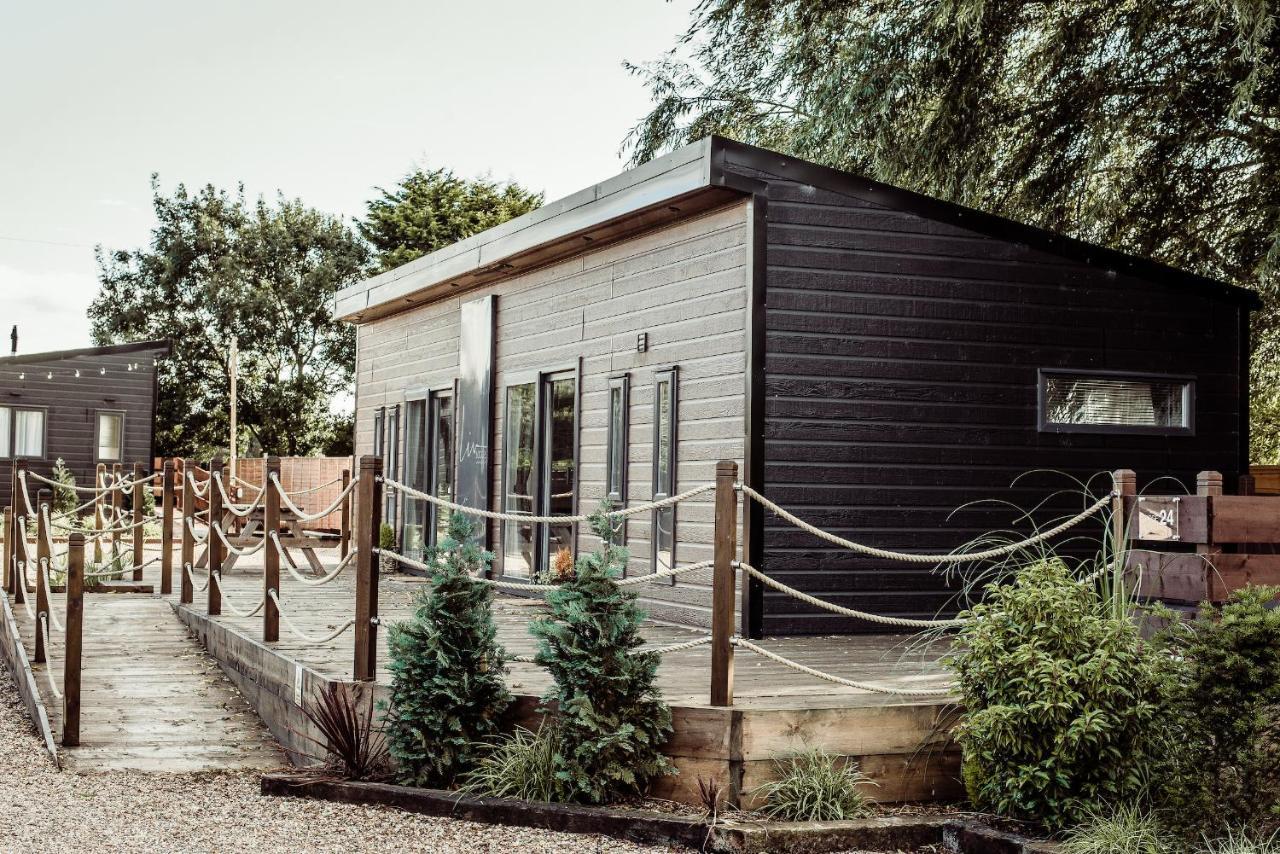 Black Bull Retreat, Barmston With Private Hot Tubs Driffield