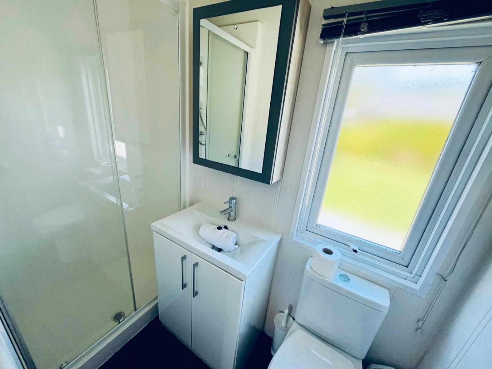 Black Bull Retreat, Barmston With Private Hot Tubs Driffield